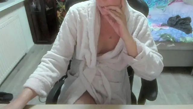 Snapshot of minoesje37 chatting on January 12, 2026, 8:36 pm minoesje37 online show from January 12, 2026, 8:36 pm