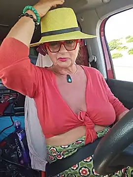 Snapshot of MucMilf59 chatting on July 9, 2026, 9:02 am MucMilf59 online show from July 9, 2026, 9:02 am