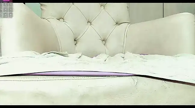 Snapshot of khloeHermaprodit3 chatting on January 5, 2025, 11:01 pm khloeHermaprodit3 online show from January 5, 2025, 11:01 pm