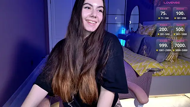 Foxohlove online show from November 13, 2025, 7:13 pm