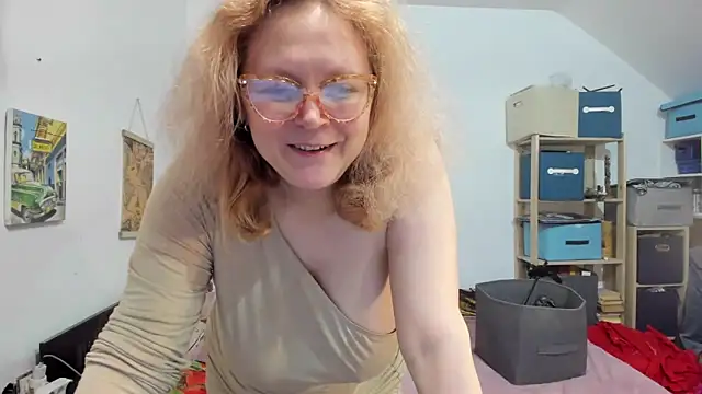 Snapshot of switchlorenx chatting on December 5, 2024, 10:12 pm switchlorenx online show from December 5, 2024, 10:12 pm