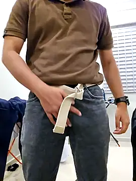 shakir12340 online show from September 9, 2025, 4:50 pm