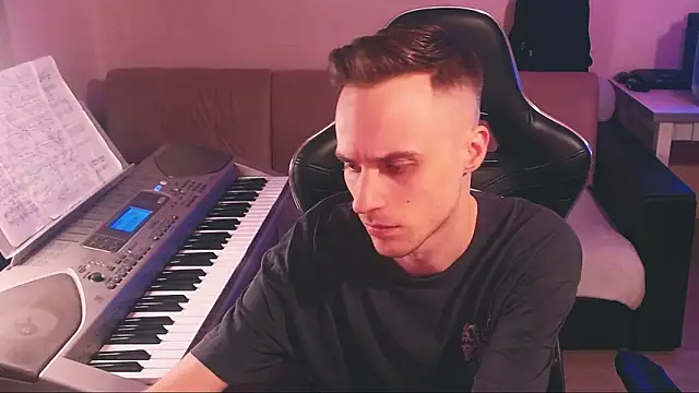 Sweetparker online show from February 7, 2026, 7:39 pm