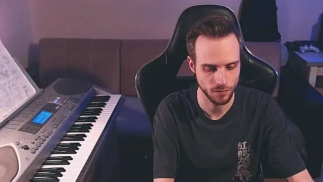 Sweetparker online show from April 7, 2026, 6:52 pm