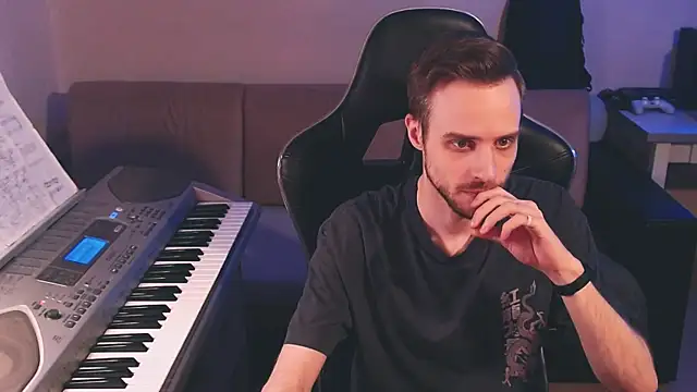 Sweetparker online show from April 8, 2026, 4:40 pm