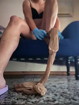 Chic desire online show from March 22, 2026, 10:29 am