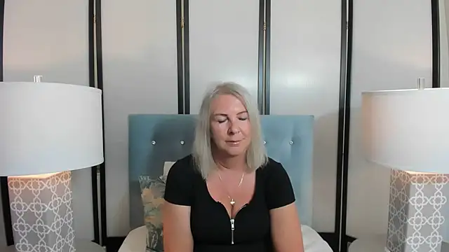 EricaTop online show from March 17, 2025, 8:19 pm