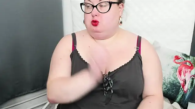 Snapshot of dirtyBonnie chatting on December 28, 2024, 5:55 am dirtyBonnie online show from December 28, 2024, 5:55 am
