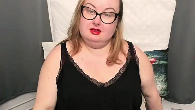 Snapshot of dirtyBonnie chatting on January 21, 2025, 8:08 am dirtyBonnie online show from January 21, 2025, 8:08 am