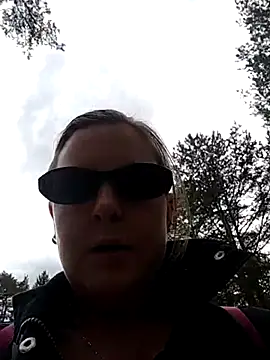 Snapshot of SwedishJennifer chatting on May 10, 2026, 12:32 pm SwedishJennifer online show from May 10, 2026, 12:32 pm