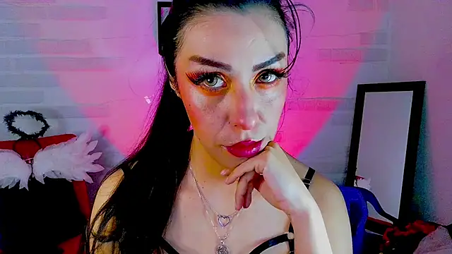 sky girl1 online show from October 30, 2025, 5:53 am