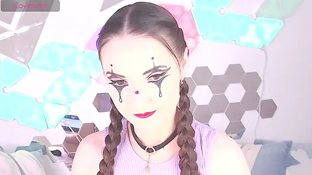 LexiKiss online show from January 10, 2025, 7:57 am