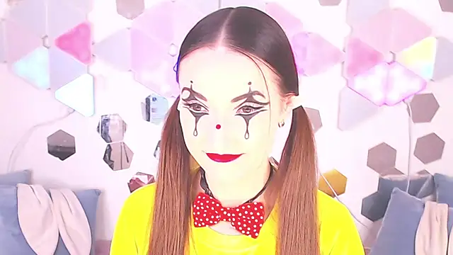 LexiKiss online show from December 2, 2025, 10:38 pm