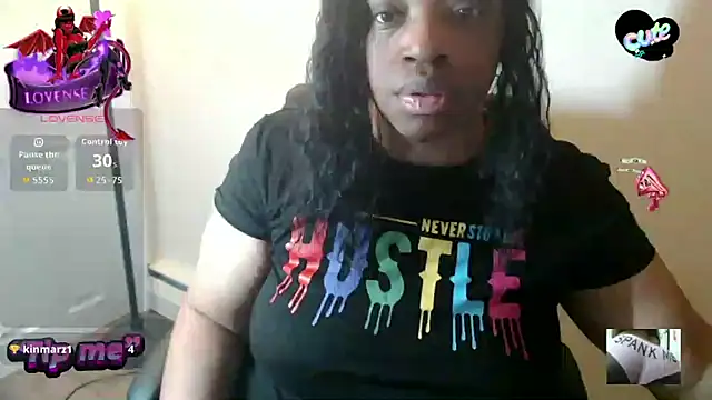 Snapshot of Sexymona1218 chatting on February 10, 2026, 10:52 am Sexymona1218 online show from February 10, 2026, 10:52 am