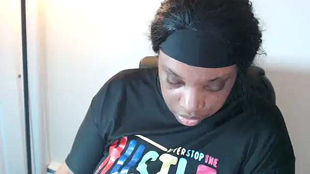 Snapshot of Sexymona1218 chatting on March 2, 2026, 7:26 am Sexymona1218 online show from March 2, 2026, 7:26 am