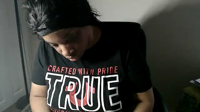 Sexymona1218 online show from April 2, 2026, 10:18 pm