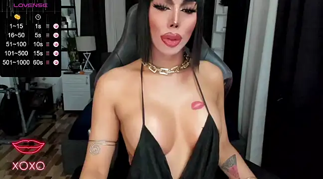 Forever MissCandace online show from December 18, 2024, 2:38 pm