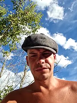 Snapshot of viraglaci18@xh chatting on September 17, 2025, 1:57 pm viraglaci18xh online show from September 17, 2025, 1:57 pm