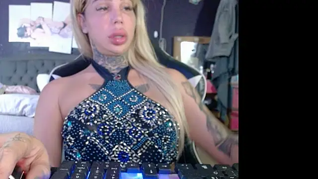 Snapshot of tatuada_sex chatting on March 13, 2025, 6:48 am tatuada sex online show from March 13, 2025, 6:48 am