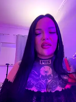  MelinaCurves  online show from November 23, 2025, 9:25 pm