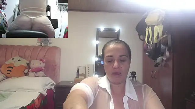 zoe hotxxx online show from May 11, 2026, 2:01 pm