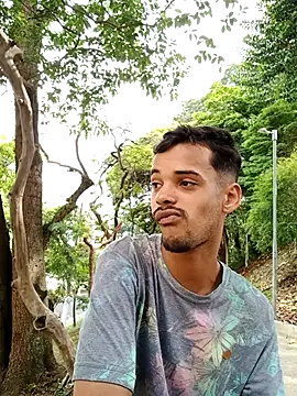 doodosantoss online show from December 2, 2025, 5:52 pm