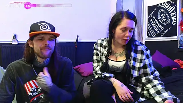 Snapshot of AltustThomas chatting on December 6, 2024, 12:12 am AltustThomas online show from December 6, 2024, 12:12 am