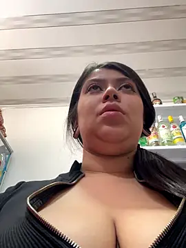 Snapshot of emilyjohanson chatting on November 29, 2025, 4:10 pm emilyjohanson online show from November 29, 2025, 4:10 pm