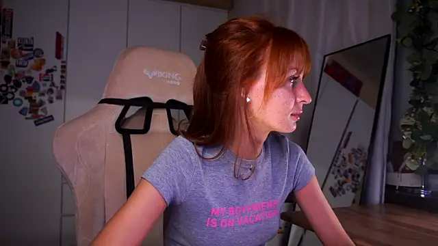 Snapshot of Liuba_Fox chatting on July 8, 2026, 8:13 pm Liuba Fox online show from July 8, 2026, 8:13 pm