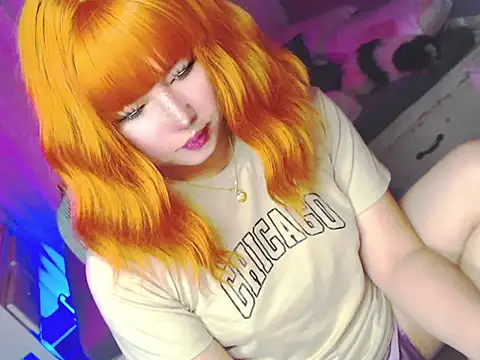 HOTnWILDalice online show from May 11, 2026, 2:39 am