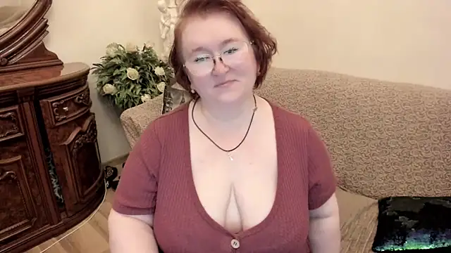 leiamillersonn online show from October 10, 2025, 7:02 pm