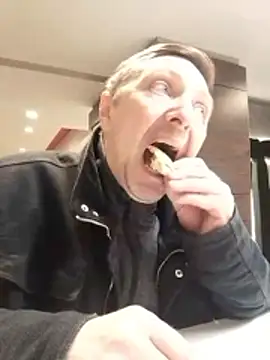 Pokaz2020 online show from March 8, 2026, 5:17 pm