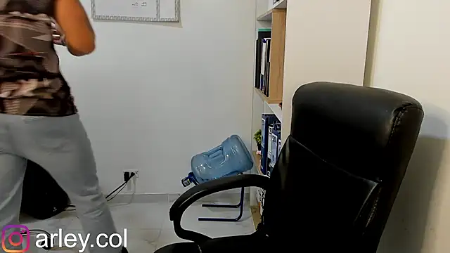 Dimitri Colleman online show from January 24, 2025, 3:55 pm