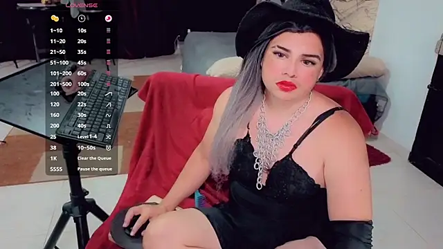 camyl93 online show from April 25, 2026, 2:58 am