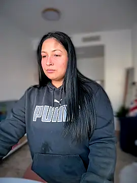 DannaaMeliza online show from November 29, 2025, 10:51 am