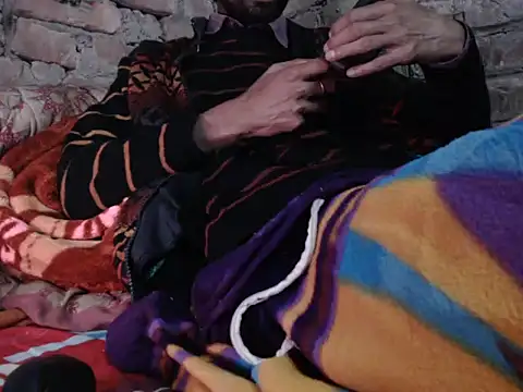 Snapshot of ThethunderPo chatting on December 15, 2024, 1:32 pm ThethunderPo online show from December 15, 2024, 1:32 pm