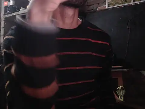 Snapshot of ThethunderPo chatting on December 25, 2024, 2:56 pm ThethunderPo online show from December 25, 2024, 2:56 pm