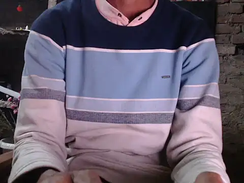 Snapshot of ThethunderPo chatting on February 9, 2025, 3:34 pm ThethunderPo online show from February 9, 2025, 3:34 pm