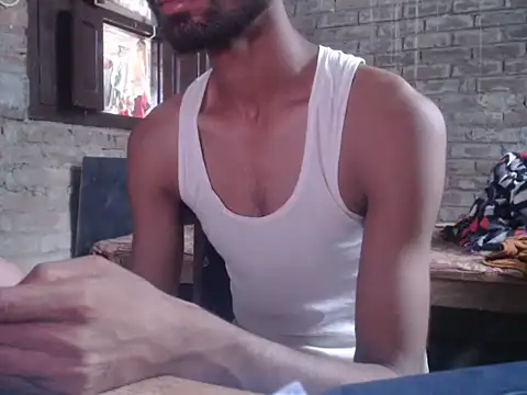 Snapshot of ThethunderPo chatting on October 4, 2025, 2:20 am ThethunderPo online show from October 4, 2025, 2:20 am