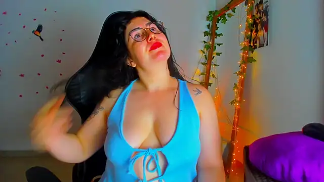 Susan Foxx online show from November 7, 2025, 11:27 pm