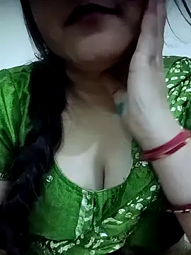 naughtymadam online show from March 21, 2026, 4:43 pm