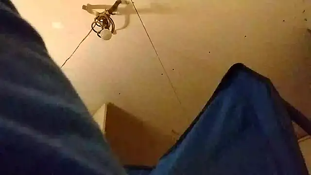 Snapshot of ROBERT0516 chatting on October 5, 2025, 1:59 am ROBERT0516 online show from October 5, 2025, 1:59 am