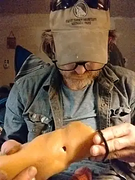 Snapshot of ROBERT0516 chatting on October 25, 2025, 10:48 pm ROBERT0516 online show from October 25, 2025, 10:48 pm