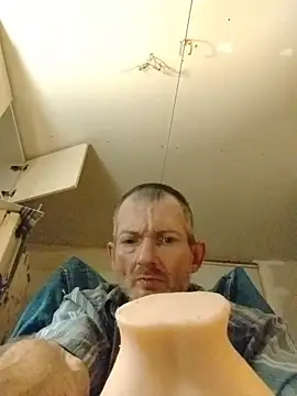 Snapshot of ROBERT0516 chatting on November 16, 2025, 12:44 pm ROBERT0516 online show from November 16, 2025, 12:44 pm