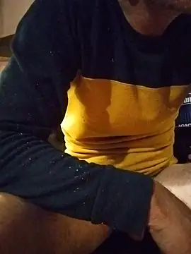 Snapshot of ROBERT0516 chatting on January 11, 2026, 6:18 am ROBERT0516 online show from January 11, 2026, 6:18 am