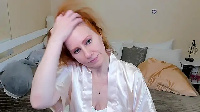 FoxySophia online show from January 21, 2025, 2:05 pm