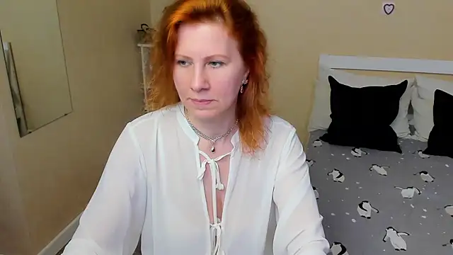 FoxySophia online show from September 17, 2025, 3:46 pm