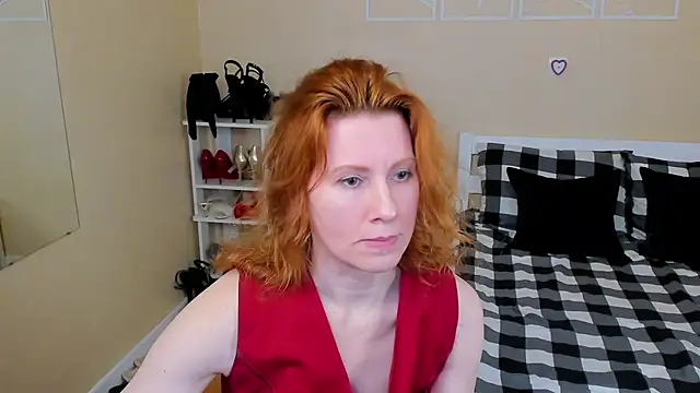 FoxySophia online show from February 5, 2026, 4:55 pm