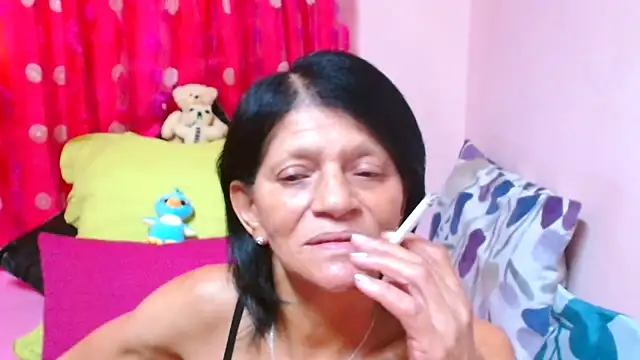 SLUTTYROXY online show from March 17, 2026, 5:33 am