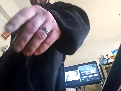 UncutHammer69 online show from January 5, 2026, 5:27 pm